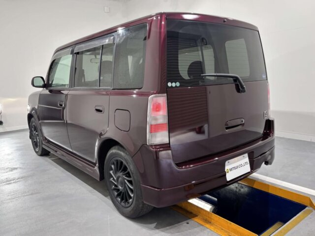 2001 TOYOTA bB