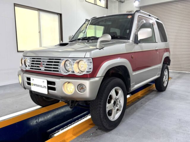 2001 MITSUBISHI PAJERO MINI