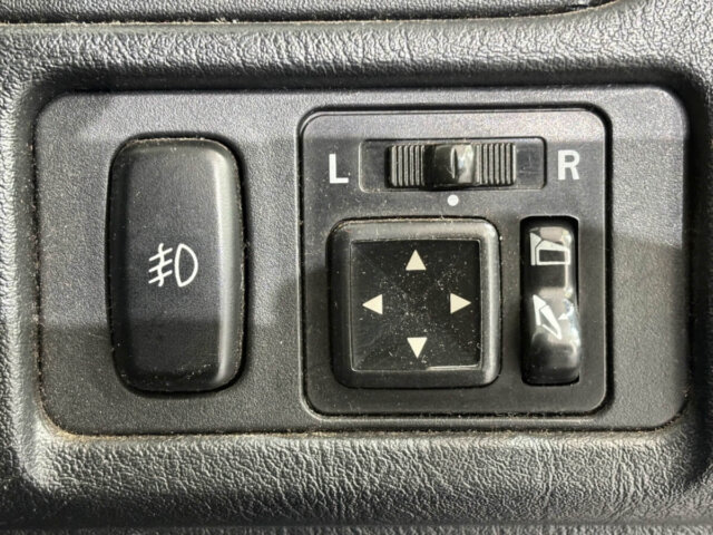 2001 MITSUBISHI PAJERO MINI
