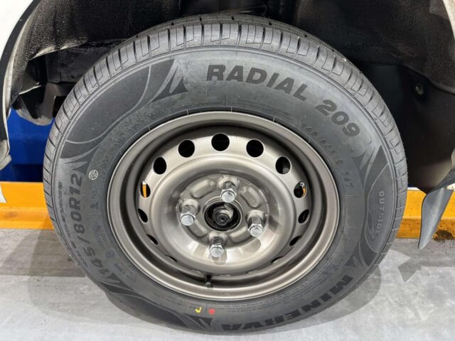 2000 DAIHATSU HIJET TRUCK