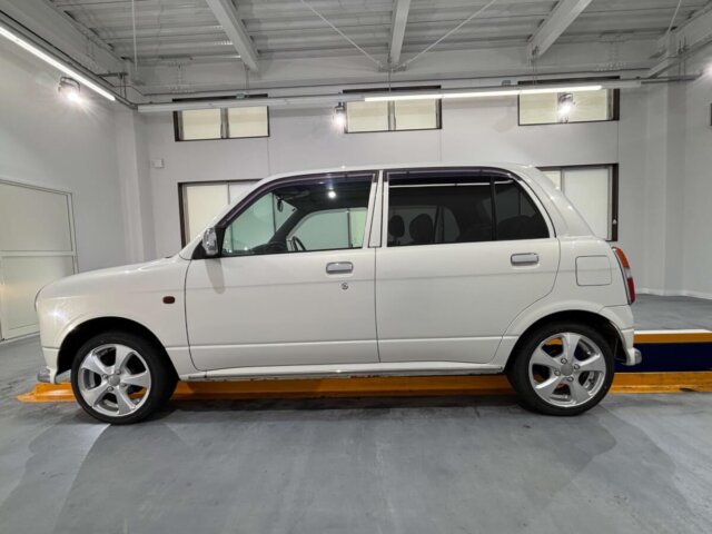 2001 DAIHATSU MIRA GINO