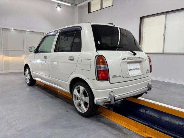 2001 DAIHATSU MIRA GINO