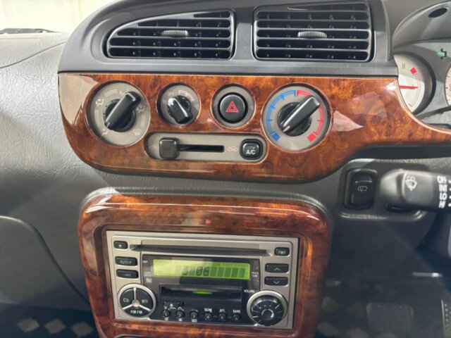 2001 DAIHATSU MIRA GINO