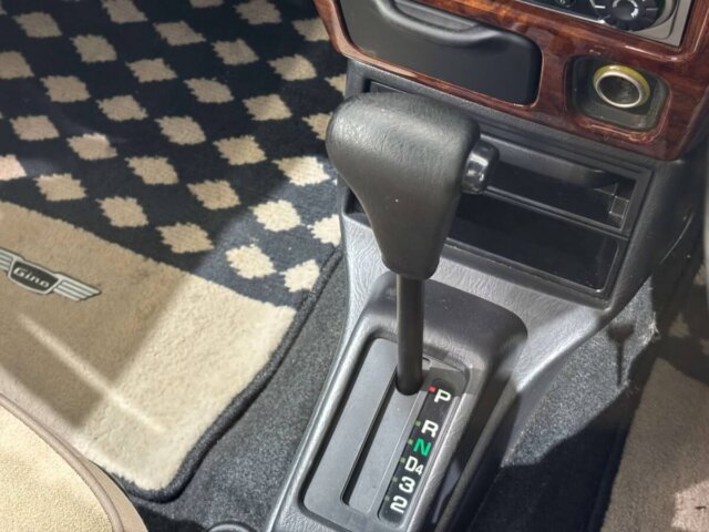 2001 DAIHATSU MIRA GINO