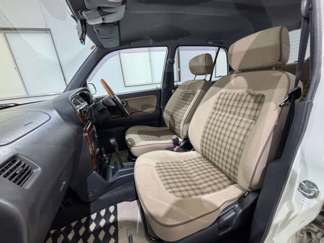 2001 DAIHATSU MIRA GINO