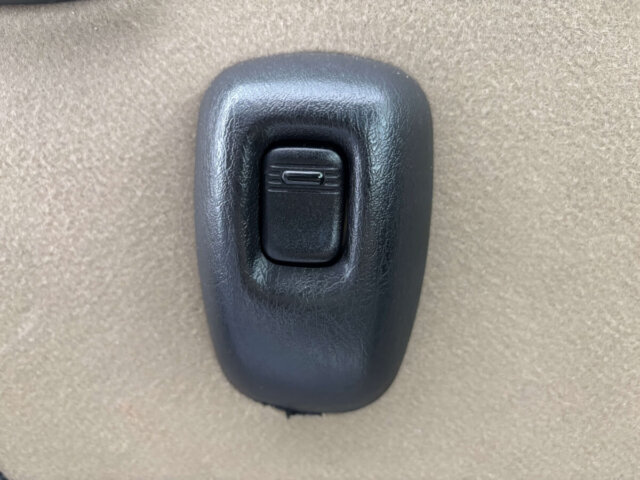 2001 DAIHATSU MIRA GINO
