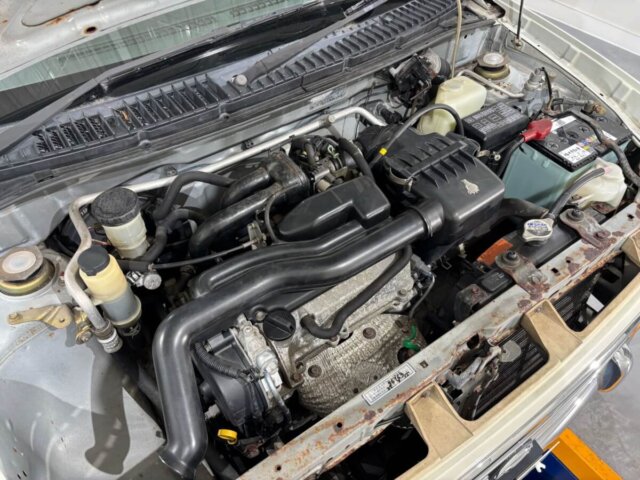 2001 DAIHATSU MIRA GINO