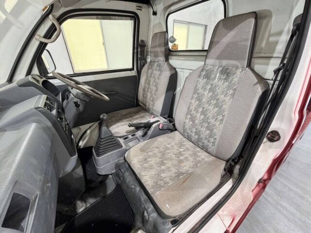 1996 MITSUBISHI MINICAB TRUCK