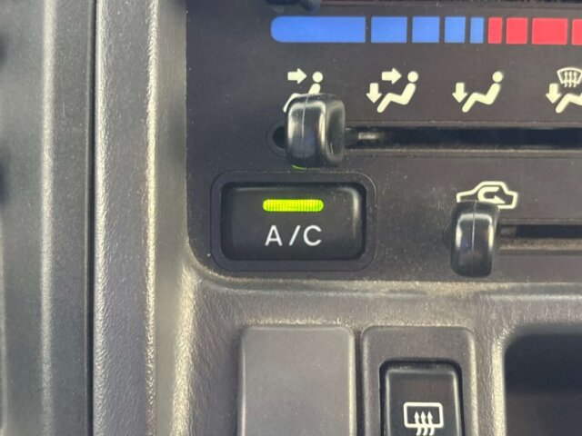 2000 SUBARU SAMBAR VAN