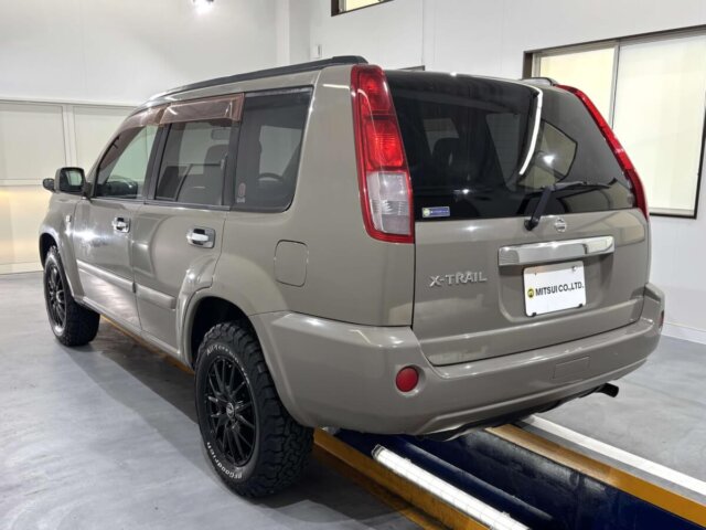 2006 NISSAN X-TRAIL