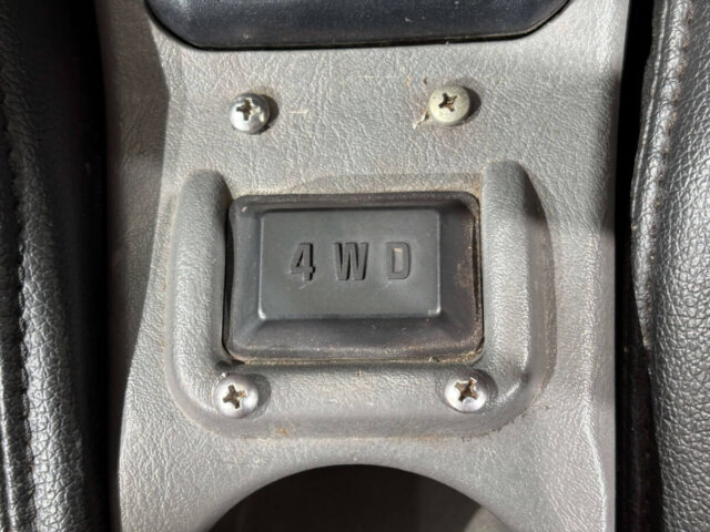 1999 MITSUBISHI MINICAB TRUCK