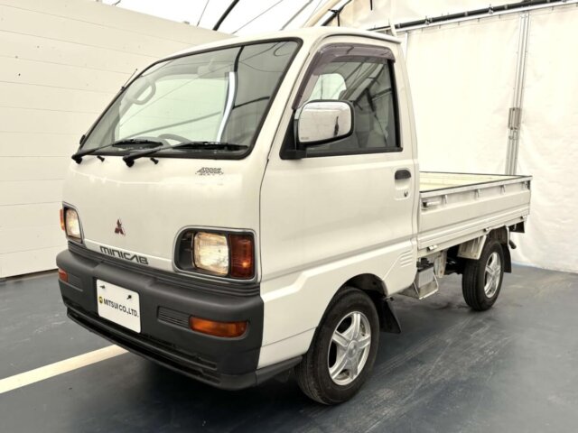1997 MITSUBISHI MINICAB TRUCK