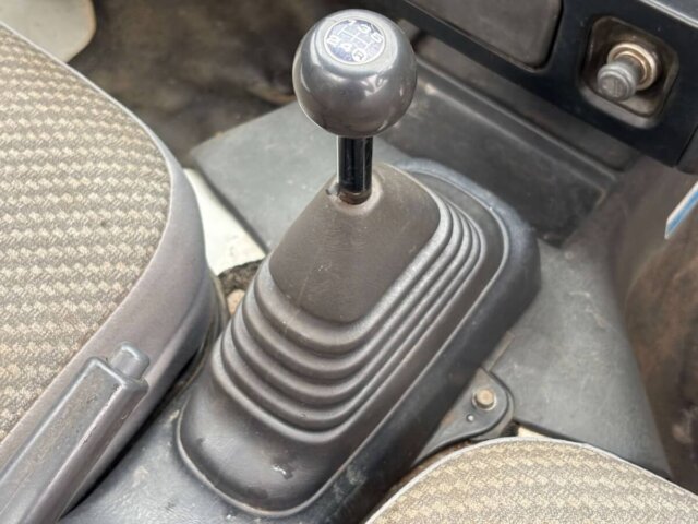 2000 DAIHATSU HIJET TRUCK