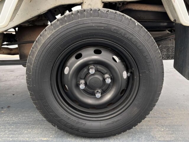 2000 DAIHATSU HIJET TRUCK