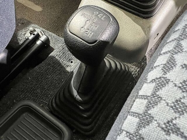 1999 MITSUBISHI PAJERO MINI