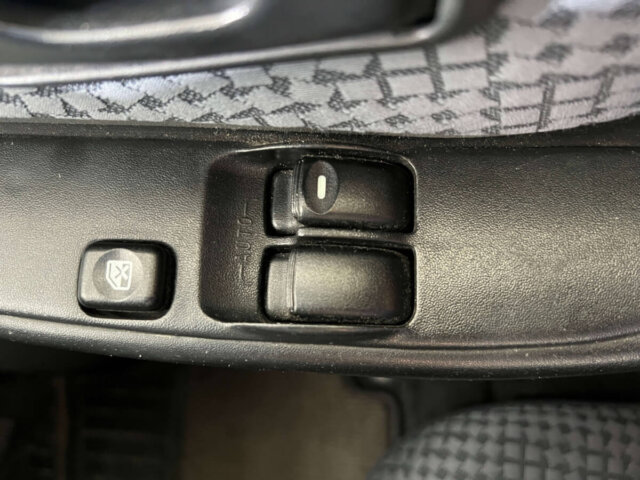 1999 MITSUBISHI PAJERO MINI