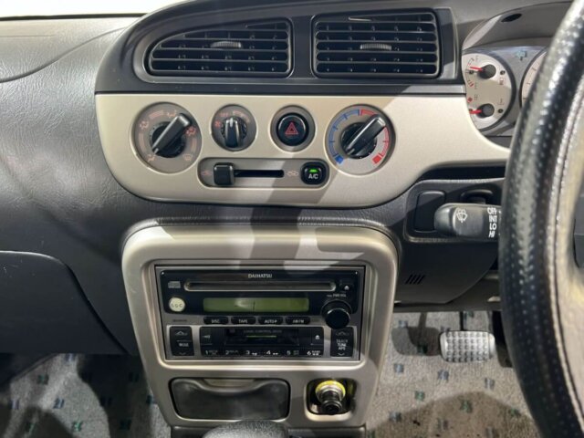 2000 DAIHATSU MIRA GINO
