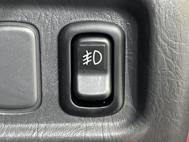 2000 DAIHATSU MIRA GINO