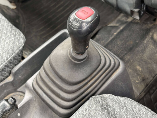 2000 SUBARU SAMBAR TRUCK