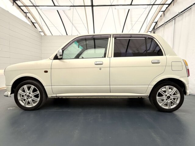 2000 DAIHATSU MIRA GINO