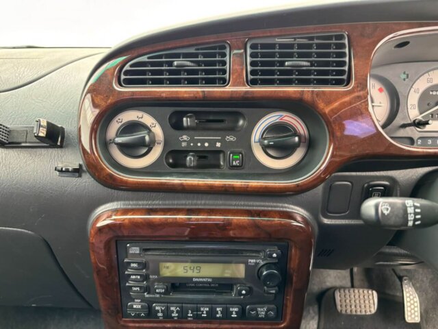 2000 DAIHATSU MIRA GINO