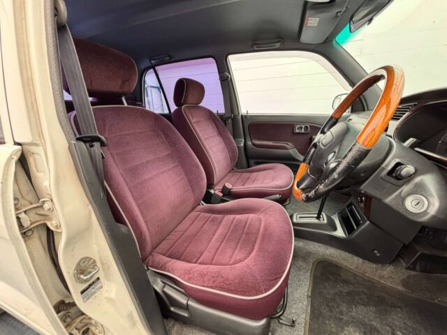 2000 DAIHATSU MIRA GINO