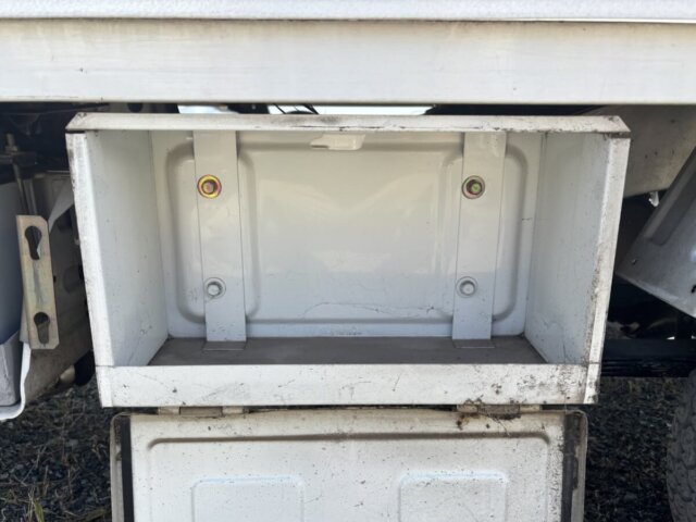 1996 MITSUBISHI MINICAB TRUCK