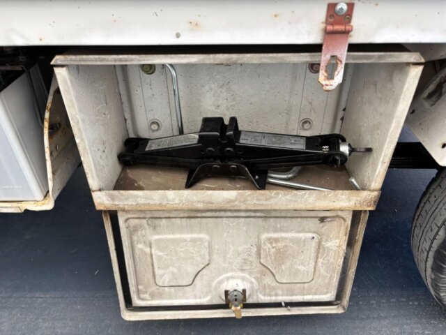 1991 MITSUBISHI MINICAB TRUCK