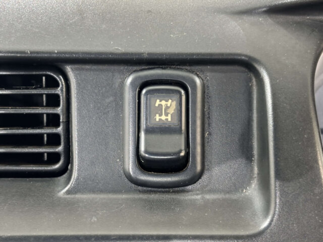 2000 DAIHATSU HIJET TRUCK