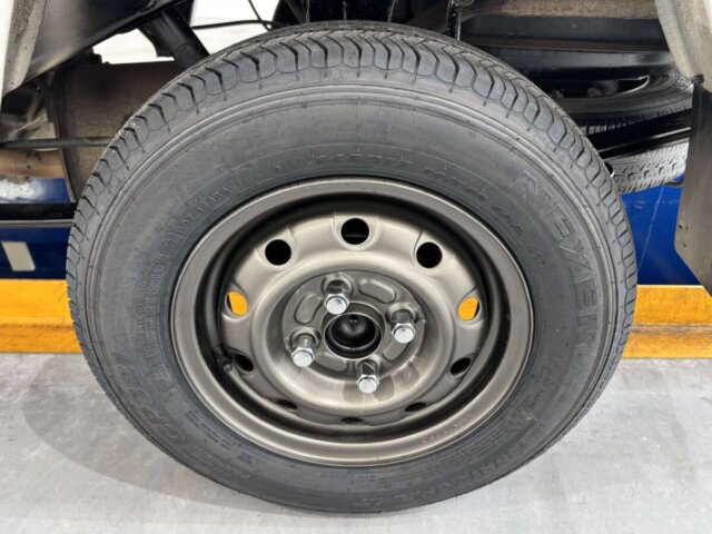2000 DAIHATSU HIJET TRUCK