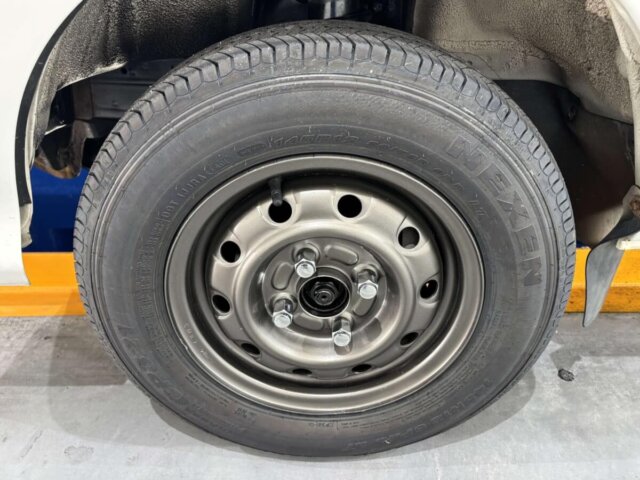 2000 DAIHATSU HIJET TRUCK