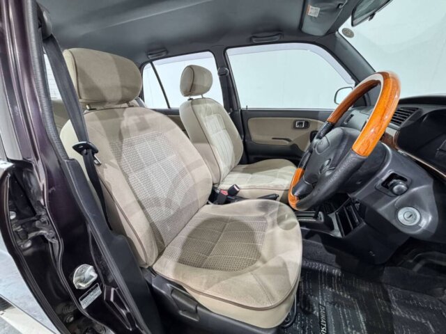 2001 DAIHATSU MIRA GINO